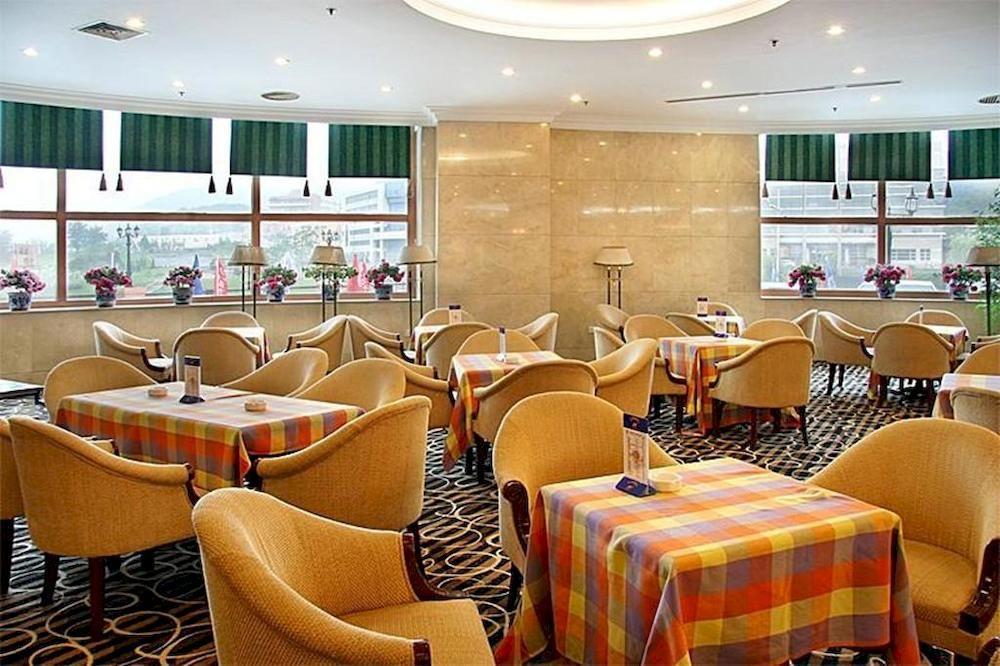 Sea Horizon Hotel Dalian Bagian luar foto