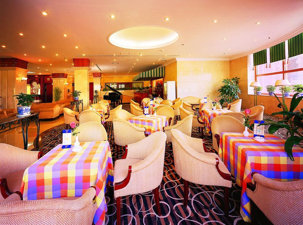 Sea Horizon Hotel Dalian Bagian luar foto